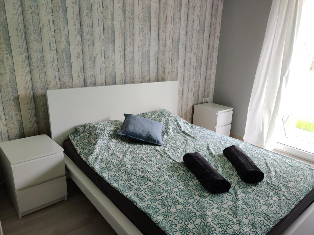 Ostrowo Plaza Hotel Luaran gambar